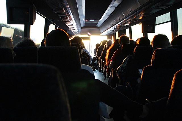 BUS LANZADERA SEVILLA → EL OASIS